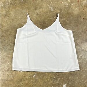 Banana Republic Elegant Ivory Spaghetti strap Top
Size: XL